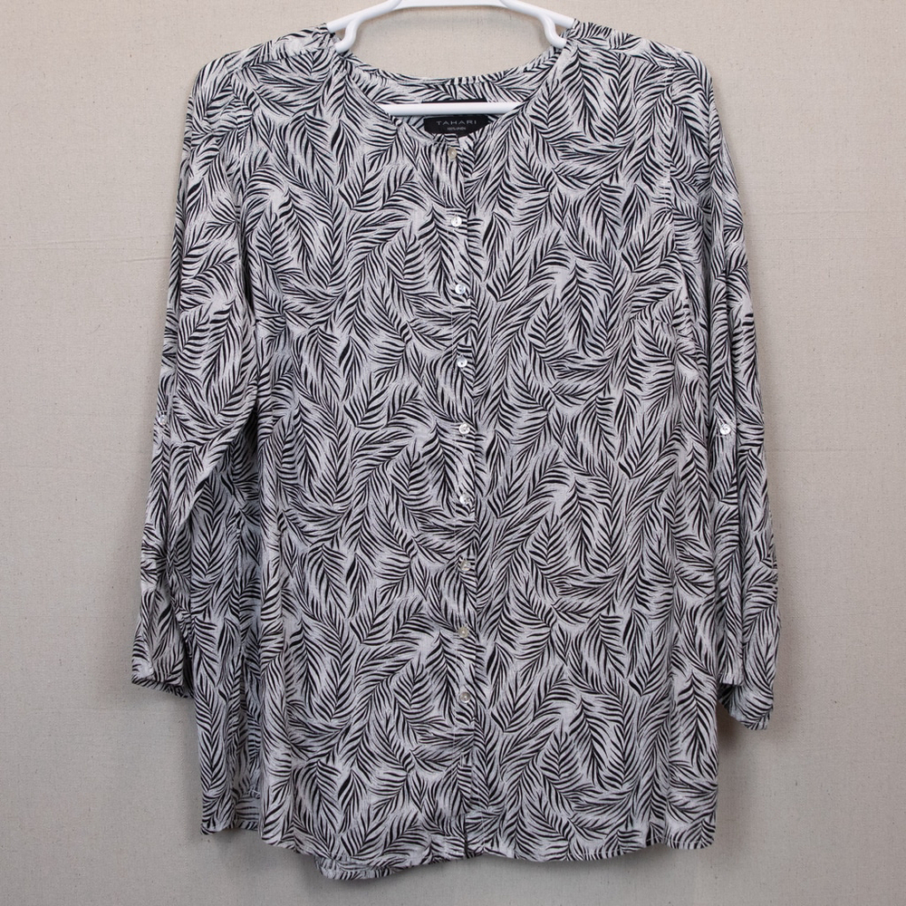 Tahari black and white leaf print linen button down tunic top-1X